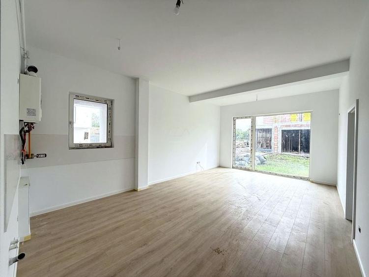 Gradina proprie 34 mp. Finisaje superioare. Loc de parcare. - 1