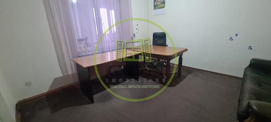 Spatiu Comercial zona centrala 15mp la parterul unei case - 1