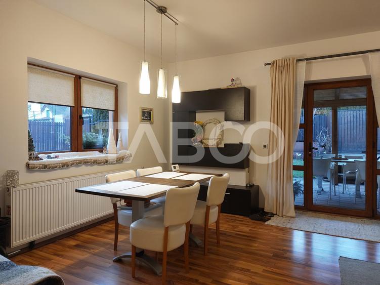 Duplex de vanzare P+M 100 mpu 4 camere curte libera 110 mp Cisnadie - 2