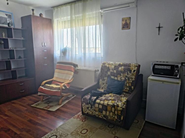 Garsonieră, 25 mp, Corneliu Coposu. 47 000 E. Comision 0 - 3