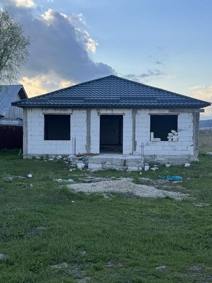 Casa de vanzare stefanesti langa muzeu - 1