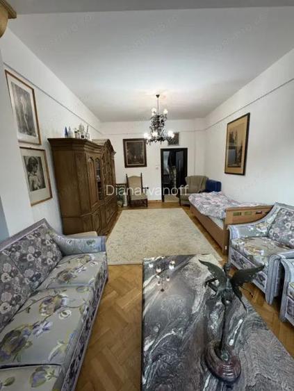 Vila tip duplex, zona Democratiei Vila tip duplex, zona Democratiei