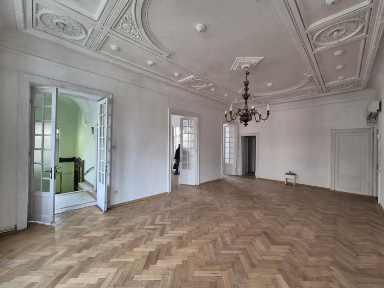 Lascar  Catargiu - Piata Victoriei - 3