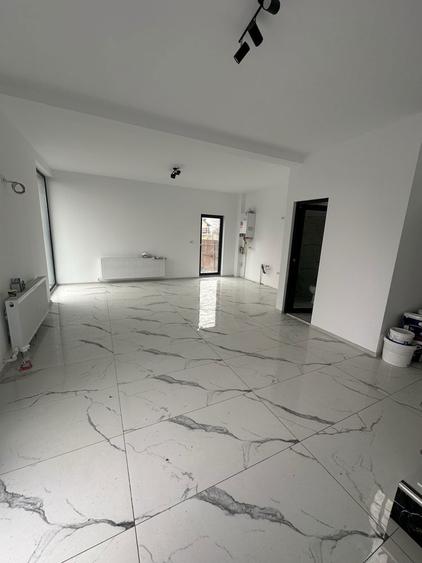 Vand casa cu etaj Vanatori - 5