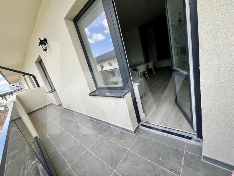 Apartament cu 3 camere semidecomandat în Șelimbăr
