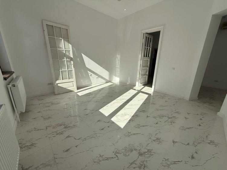 Unirii - Palatul Parlamentului - Manastirea Antim- - 4