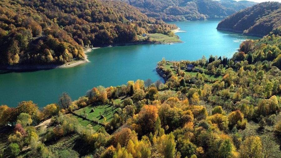 TEREN | 4.000 mp (2 loturi) | Valea Doftanei - 1