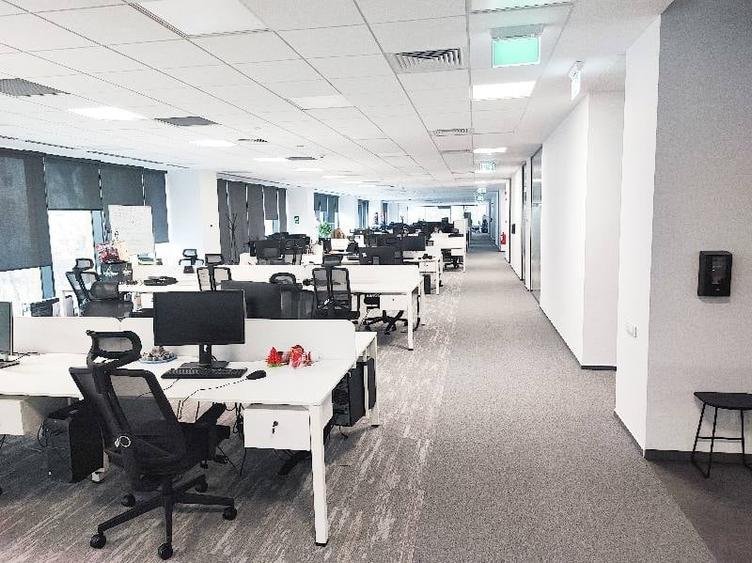 J8 Office Park cladirea A
, Presei Libere, 580 - 7787 mp  0% comision! - 7