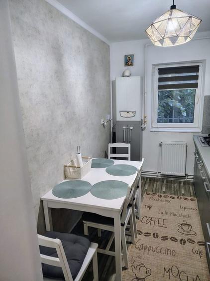 Proprietar - Vand Apartament 3 Camere, 72 mp, Micro 5 - Balaban, Etaj 3/4 - 6