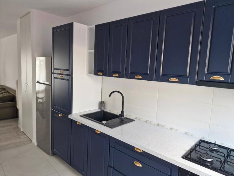 Propietar inchiriez ap2 camere strada Traian 58-62, 600 euro - 9