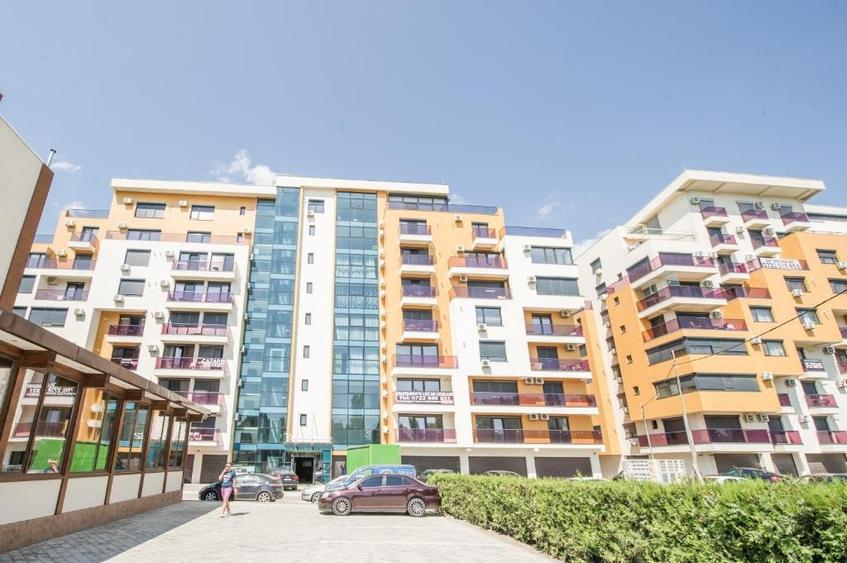 Apartament 2 camere bloc LUX cu piscina ponton vila Sophia 2 Mamaia Constanta - 9