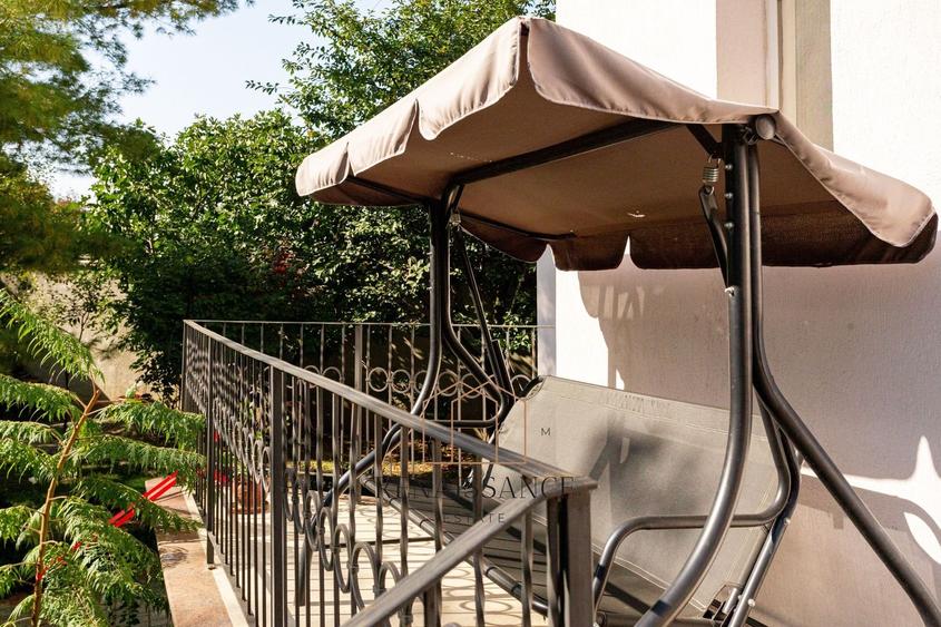 Timisoara - Girocului Vila 12 Camere 4 Bai | 497mp Utili 1373mp Teren - 30