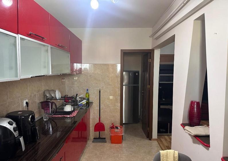 Apartament 2 camere,zona Centrala,etaj 2 - 12