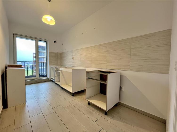 Apartament 2 Camere Nemobilat cu Parcare Subterana - Coresi - 6