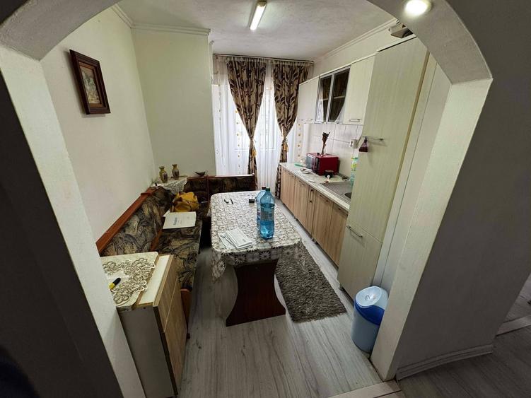 Vand apartament in Calafat. - 2