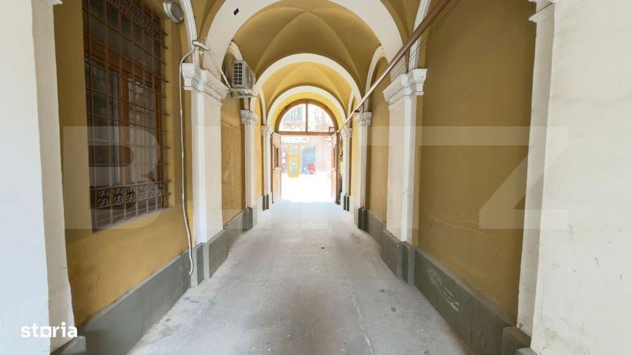 Apartament ultracentral cu potential deosebit 2 camere, etaj 1 - 2
