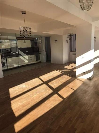 Birou de inchiriat langa Parcul Herastrau - Penthouse cu terasa - 8