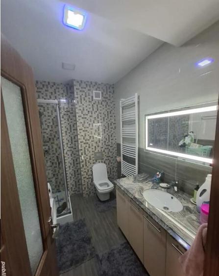 Apartament 3 camere, decomandat - zona Tractorul - 9