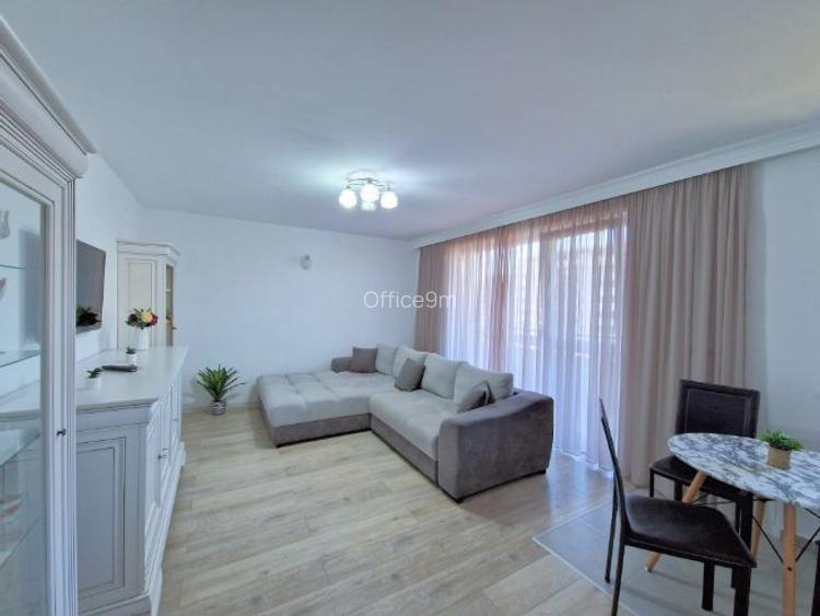 Mall Coresi vis-a-vis apartament 2 camere open space - cochet - boxa depozitare