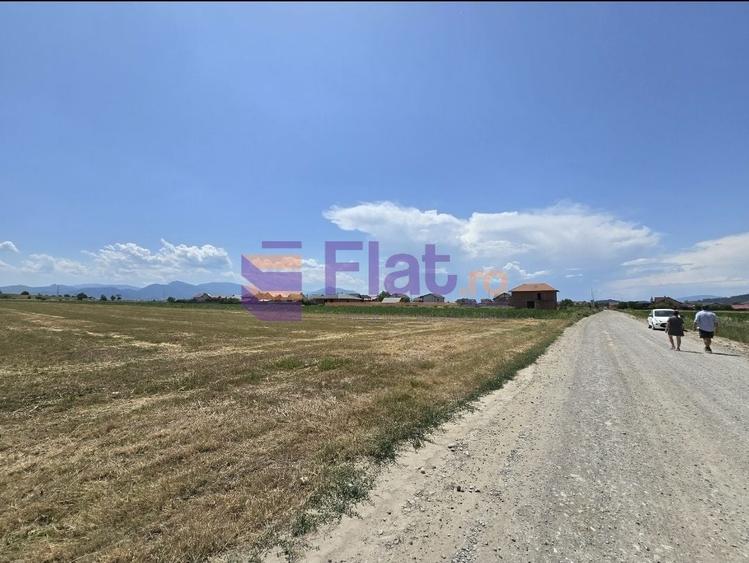 Teren intravilan de vânzare în Hărman, Brașov cu utilitati - 6