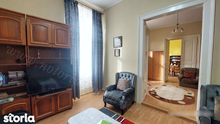 Casa in Ha?eg, zona centrala, teren generos, stare foarte buna. - 11