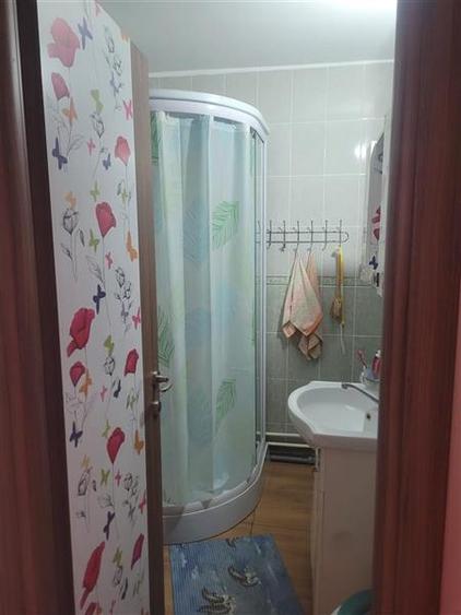 Apartament 3 camere decomandat, Zona Mioritei - 8