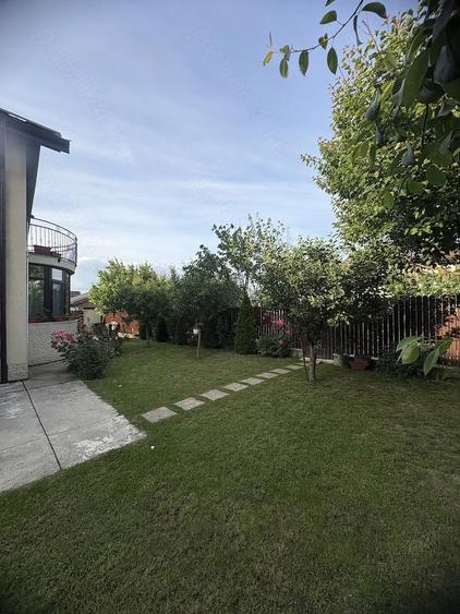 Casa de vanzare parter+etaj - 1