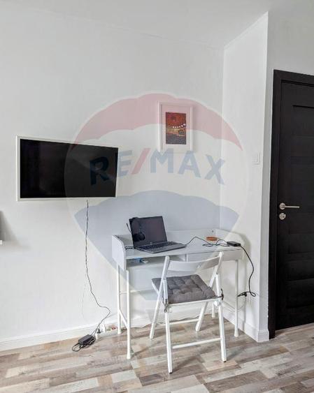 Vanzare Studio cochet spatios decomandat mobilat & utilat... - 7