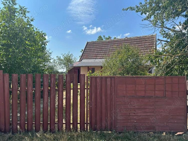 Casa de vanzare in Gepiu. - 2