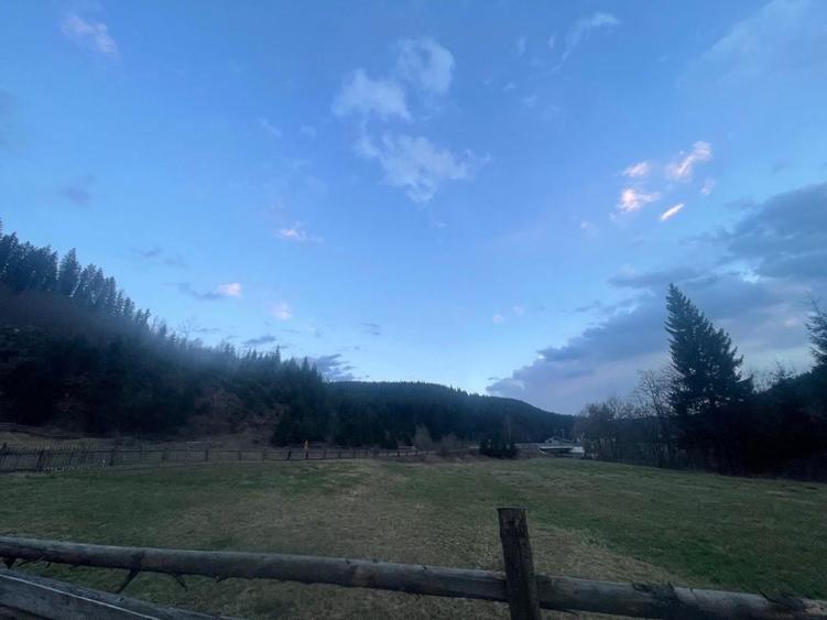 Teren intravilan 30 de ari deschidere de 100m la dj 176 valea brodinei - 1