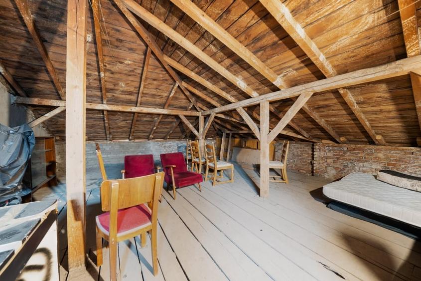 Etaj 1/Vila*120 mp utili+80 mp spatii comune*PRO TV* - 17