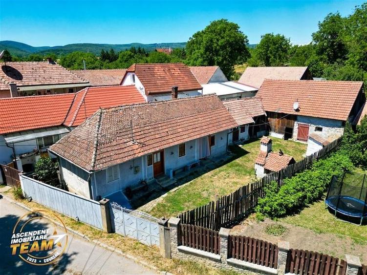 Asezare munteneasca: casa din bustean si sura zidita, Arcus, Covasna - 22