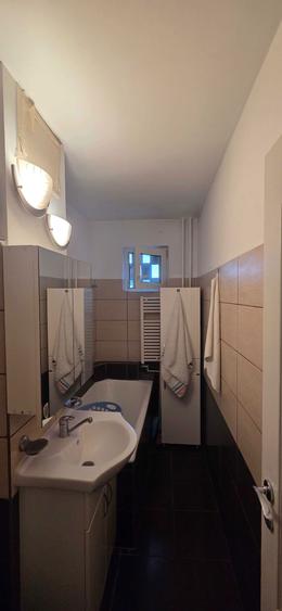 Dau spre inchiriere apartament 2 camere , nedecomandat , Calea Girocului , zona linistita . Pret 270 de euro negociabil. - 6