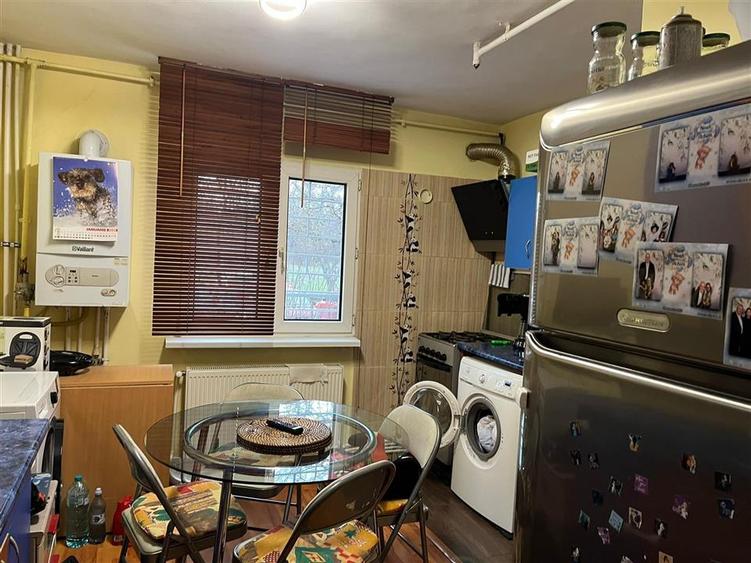 2 CAMERE - VACARESTI PARCUL LUMEA COPIILOR - CENTRALA - BLOC 1984 - 11