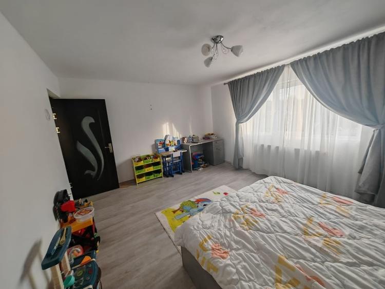 Constructie S+P+1E+M si teren 2000 mp, I.L. Caragiale, Dambovita - 3