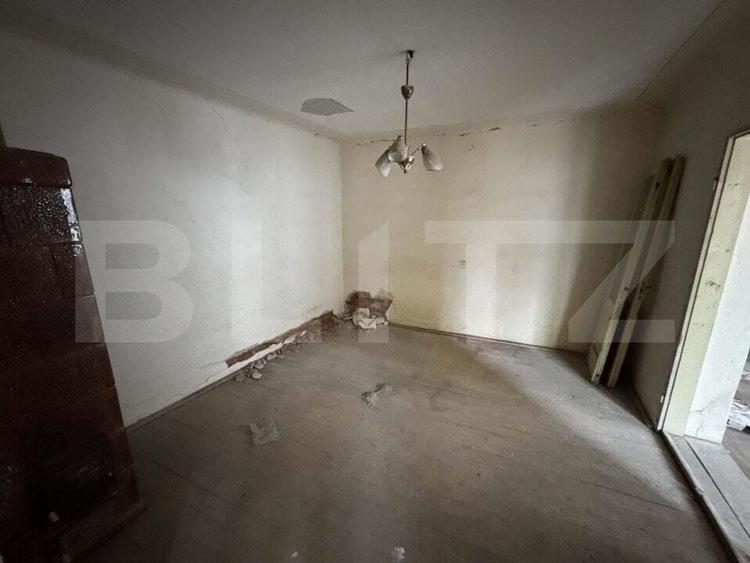 Oportunitate investi?ie: casa veche + teren 1.096 mp in Barabant, langa Carolina - 6