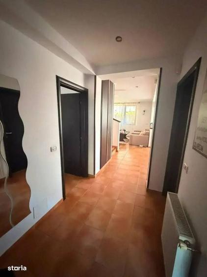 Casă cu 4 camere cu Teren 245 Mp în Mogoșoaia