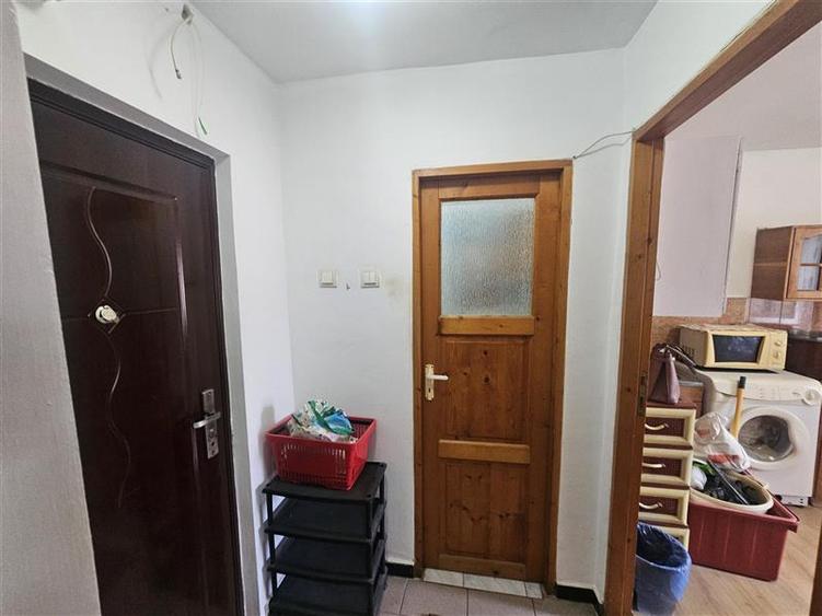 Garsonieră decomandată în Calea Caransebeșului