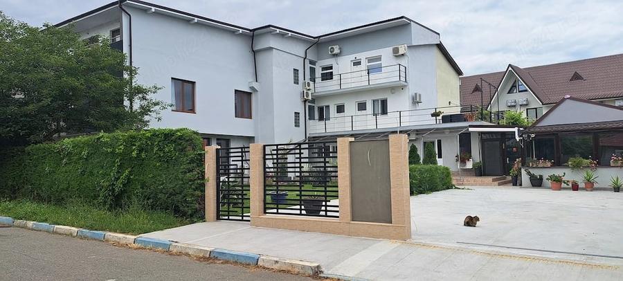 Casă cu 20 camere cu Teren 857 Mp în Schitu