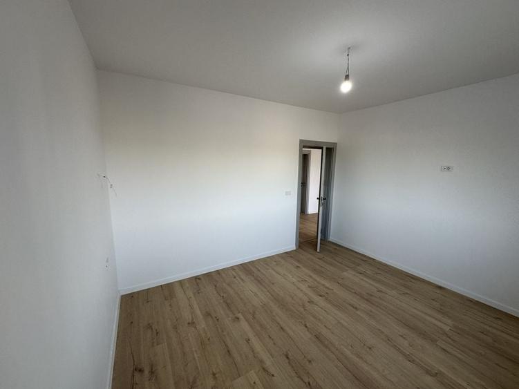 Casă cu 4 camere în Ciurbești