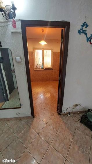 Apartament Rovine 2camere decomandate 1/4 - 9