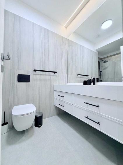 Apartament cu 2 camere decomandat în Aviației