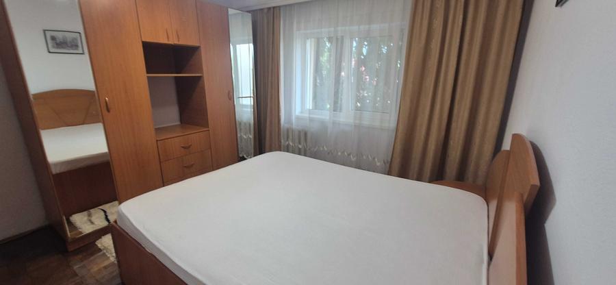 Apartament cu 2 camere decomandat în Popa Șapcă