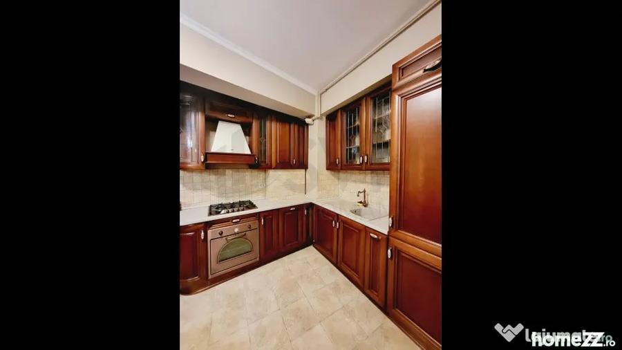 Apartament cu 2 camere semidecomandat în Turda
