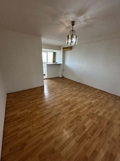 Garsonieră semidecomandată în Costin Georgian