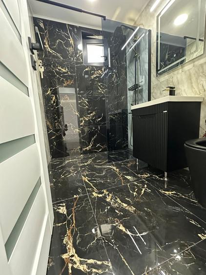 Apartament cu 2 camere semidecomandat în Independenței