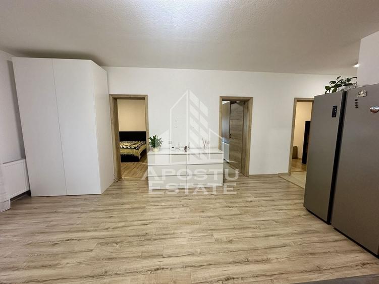 Apartament cu 3 camere semidecomandat, mobilat în Calea Urseni