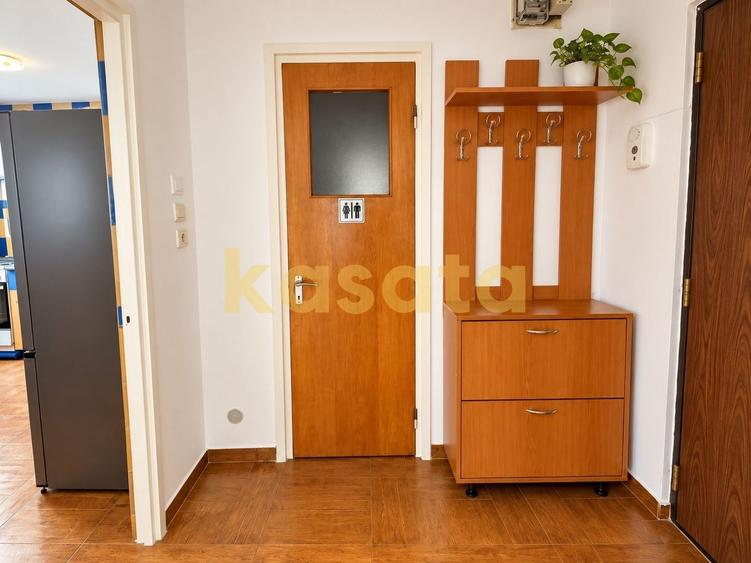 Apartament cu 2 camere semidecomandat, mobilat în Ozana