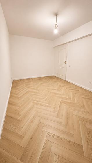 Apartament cu 2 camere decomandat în Titan