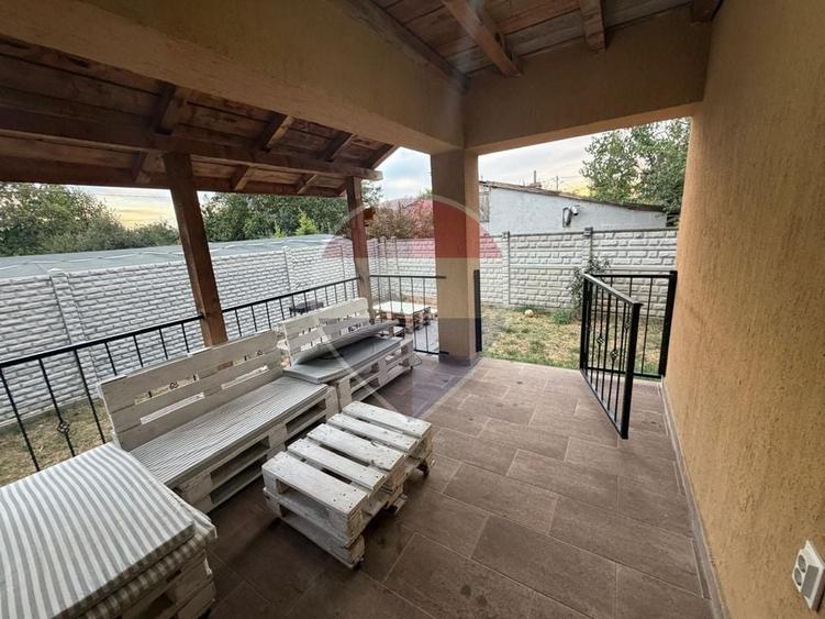 Casă individuală cu 5 camere cu Teren 331 Mp în Bariera Vâlcii